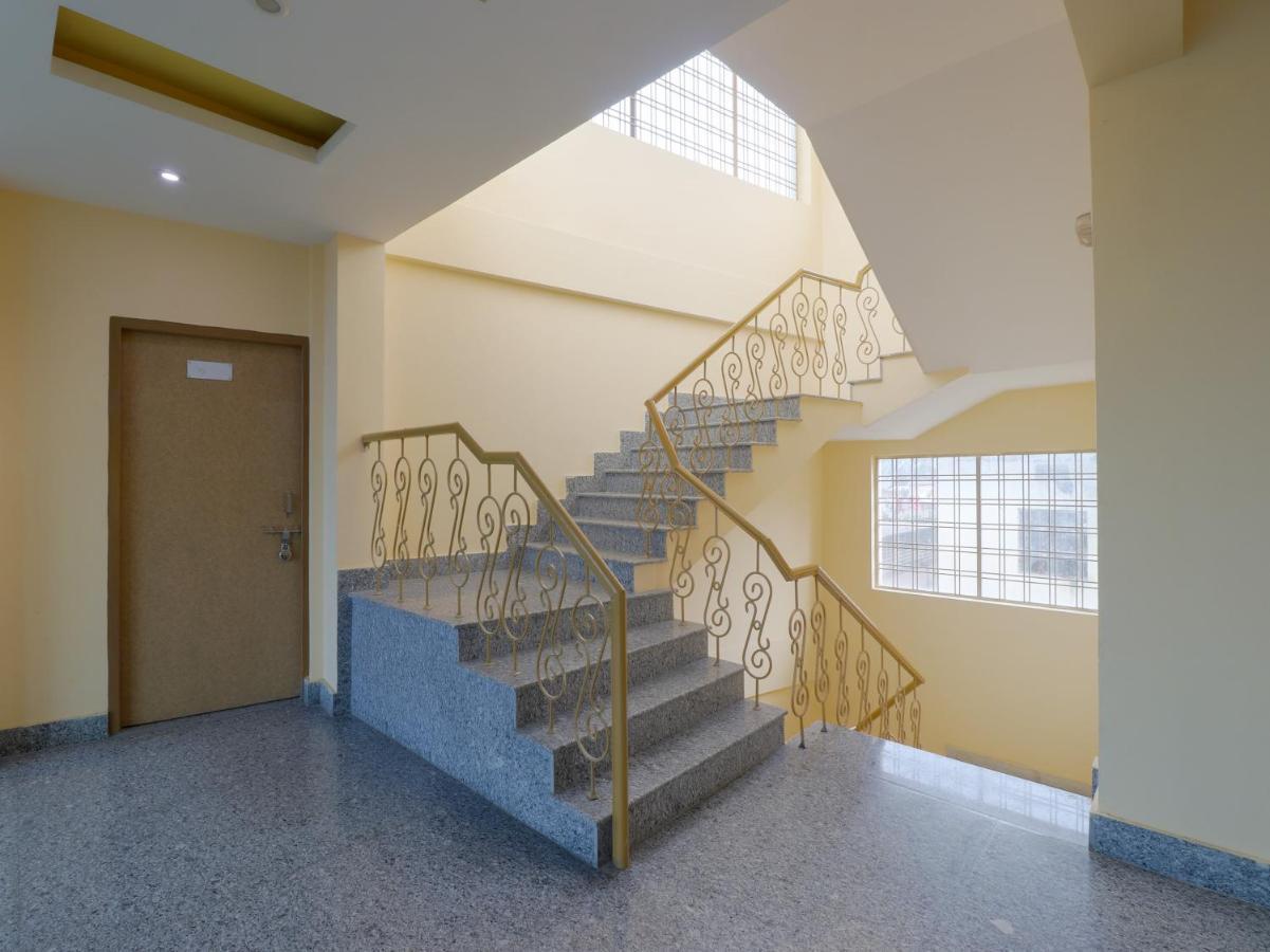 Spot On 82236 Aryan Home Stay Jhajra Екстер'єр фото